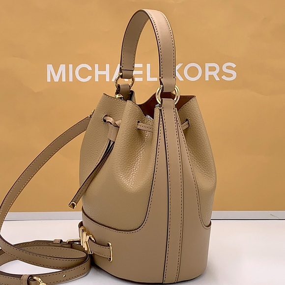 MICHAEL KORS REED MEDIUM BELTED BACKED MESSENGER CROSSBODY CAMEL COLOR - Picture 6 of 12